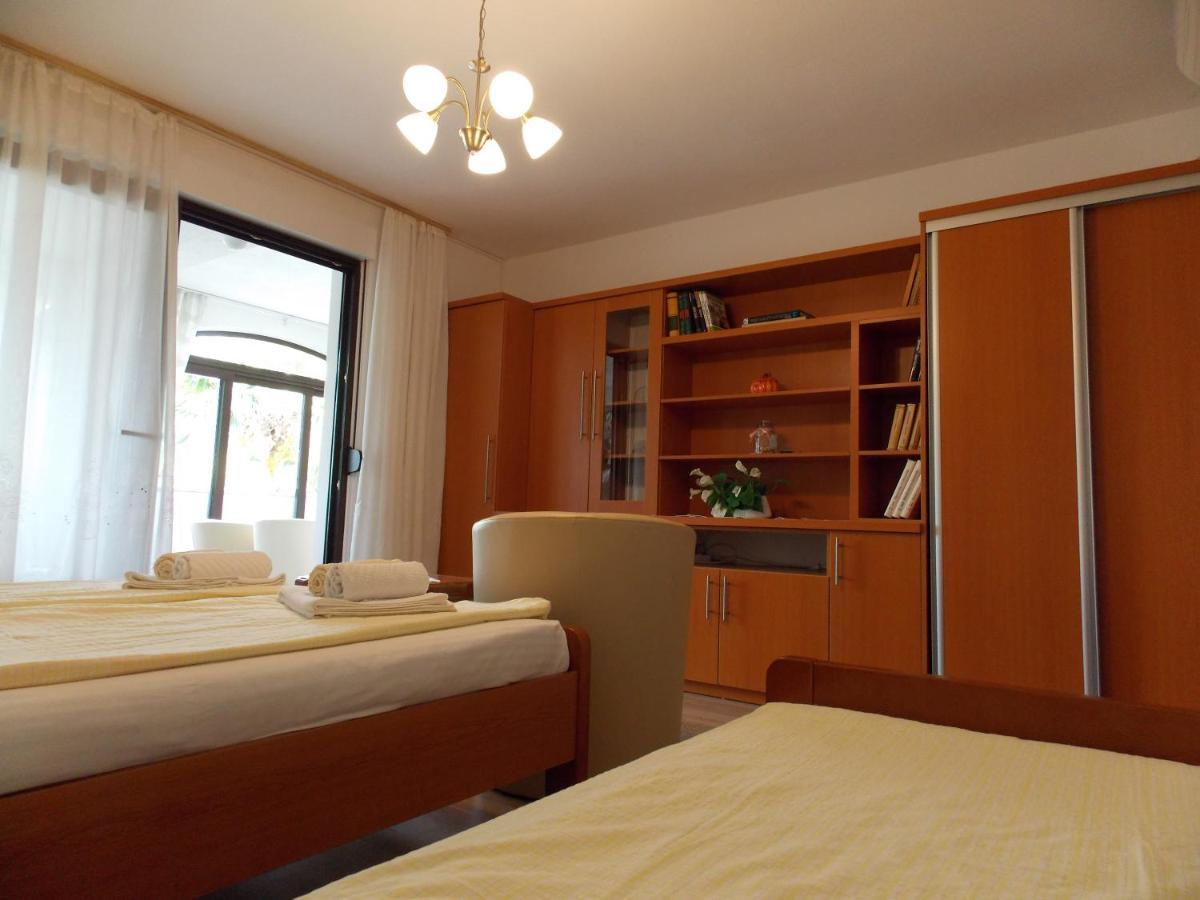 Apartments Cutic Малинска Экстерьер фото